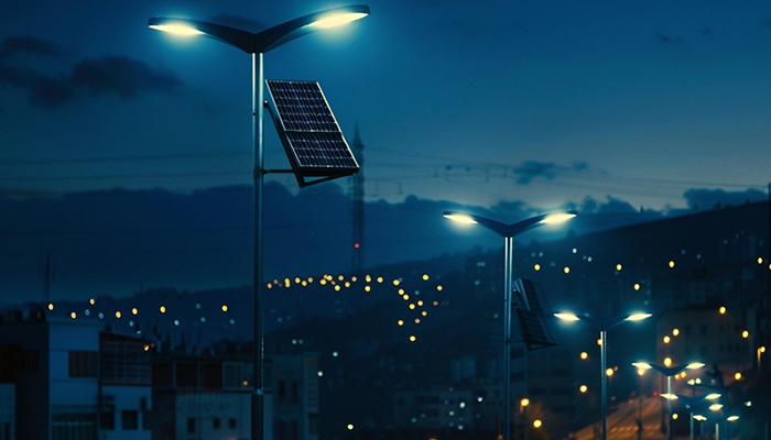 Muestra de las placas solares que se pueden aprovechar para generar energía e iluminación en lámparas led