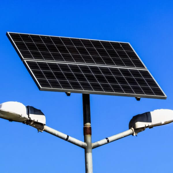 postes solares fotovoltaicos