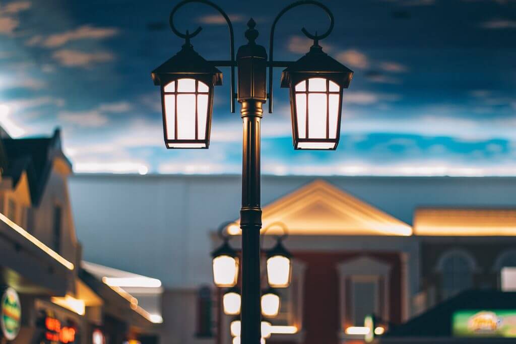 quien vende lámparas LED - lámparas interiores